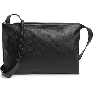 BOTTEGA VENETA Intrecciato Leather Shoulder Messenger Bag Large